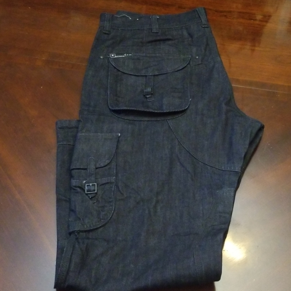 Rocawear Jeans. Size 42